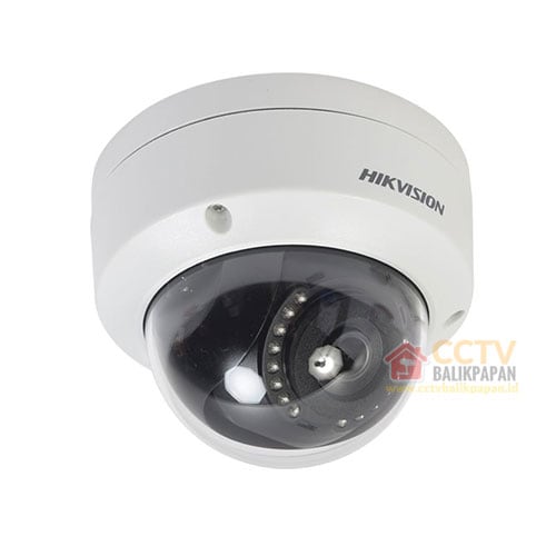 IP Camera Hikvision DS-2CD1101-I for security surveillance.