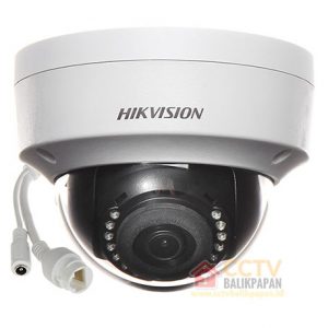 Hikvision 4MP IP Camera for high-quality surveillance in Balikpapan. Easy installation and reliable.