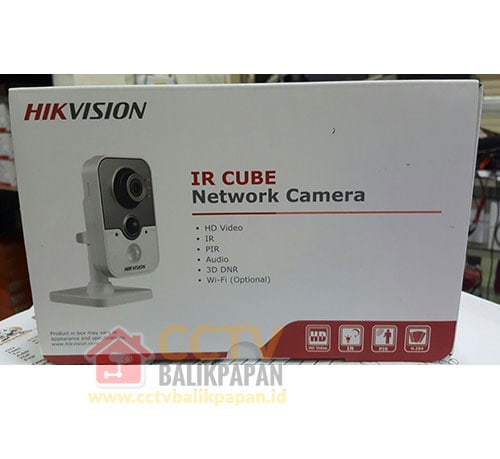 IP Camera Hikvision 1MP DS-2CD2410F-IW for surveillance.