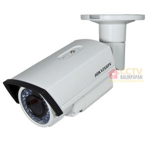 Hikvision outdoor CCTV camera for security surveillance.