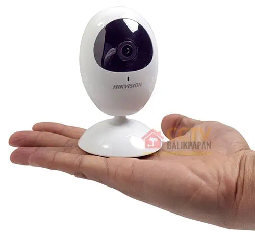 Wireless IP Camera Hikvision 1MP DS-2CV2U01FD-IW for security monitoring.