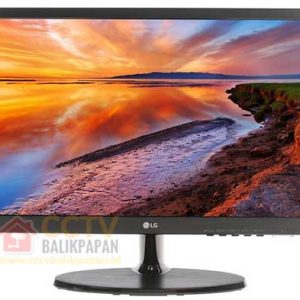 High-quality LG 19" monitor for clear visuals and vibrant display. Perfect for work and entertainmen.