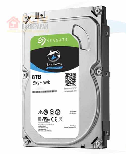 High-capacity Seagate SkyHawk 8TB HDD for CCTV storage.
