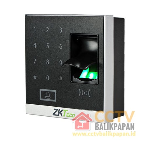 Fingerprint ZKTeco X8s biometric access control device for security.