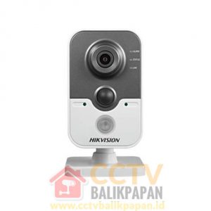 Hikvision 2MP IP camera for surveillance with wireless connectivity and high-resolution video.
