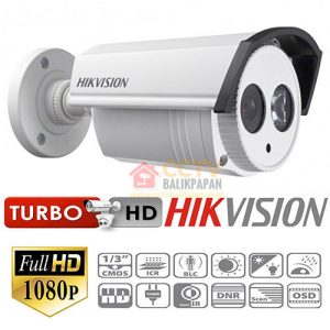 Hikvision DS-2CE16D5T-IT1 outdoor 2MP CCTV camera for security surveillance.