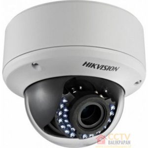 High-resolution outdoor CCTV camera for security surveillance.