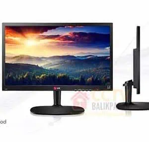 High-quality 19-inch LG LCD monitor with vibrant display and clear visuals.