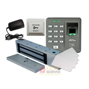 Access control door package with Zkteko X7 system.
